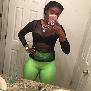 LOVELY NEON GREEN LEGGINGS